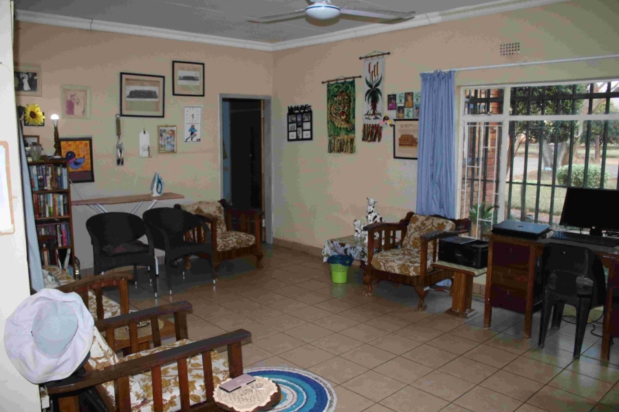 9 Bedroom Property for Sale in Schietfontein Ah North West